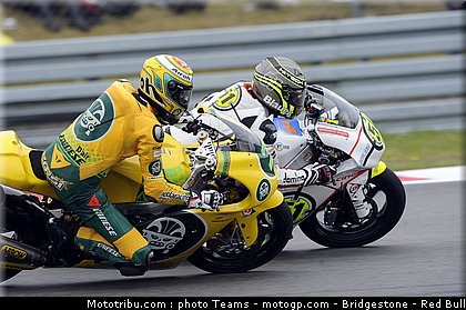 moto2_015_pays_bas_assen_2011.jpg
