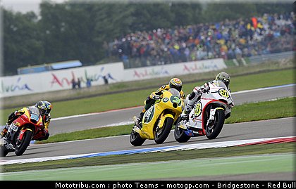 moto2_020_pays_bas_assen_2011.jpg