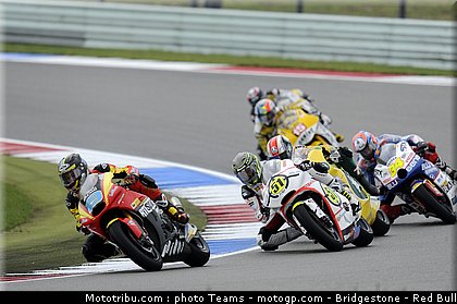 moto2_026_pays_bas_assen_2011.jpg