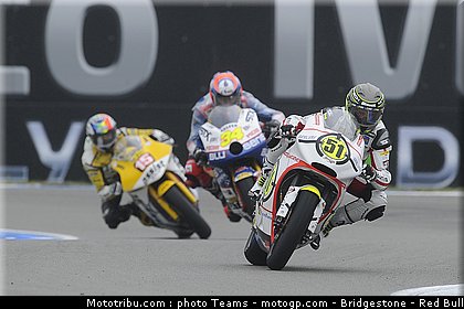 moto2_031_pays_bas_assen_2011.jpg
