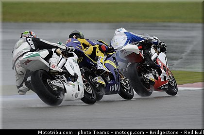 moto2_034_pays_bas_assen_2011.jpg
