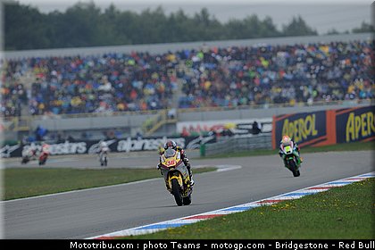 moto2_036_pays_bas_assen_2011.jpg