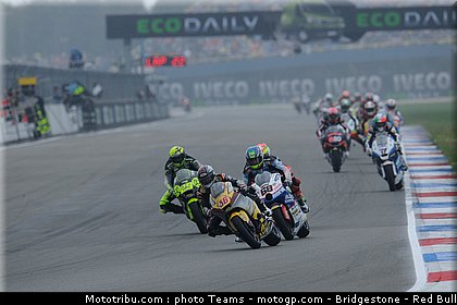 moto2_038_pays_bas_assen_2011.jpg