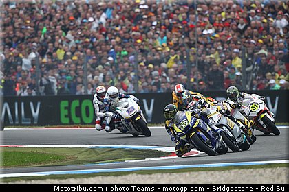 moto2_044_pays_bas_assen_2011.jpg