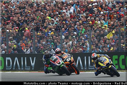 moto2_059_pays_bas_assen_2011.jpg