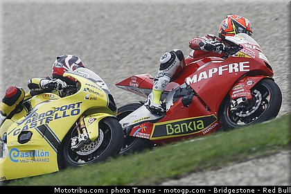 moto2_072_pays_bas_assen_2011.jpg