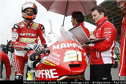 moto2_074_pays_bas_assen_2011.jpg