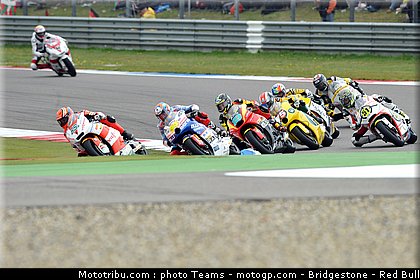 moto2_079_pays_bas_assen_2011.jpg
