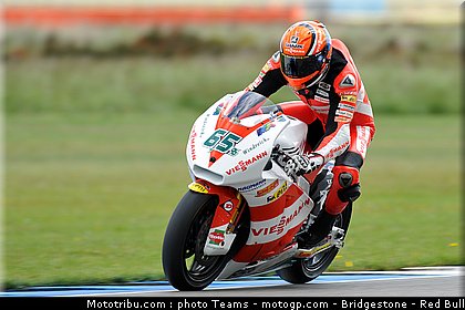 moto2_bradl_06_pays_bas_assen_2011.jpg