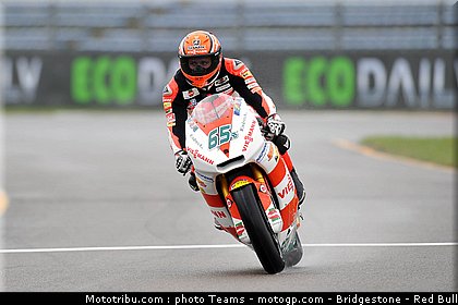 moto2_bradl_14_pays_bas_assen_2011.jpg