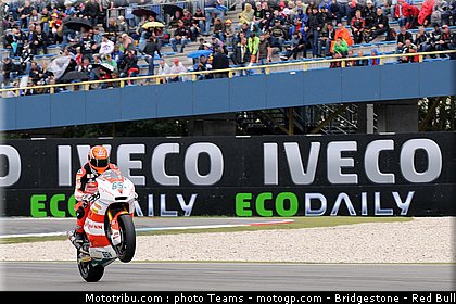 moto2_bradl_16_pays_bas_assen_2011.jpg