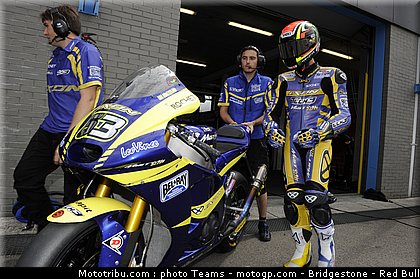 moto2_dimeglio_14_pays_bas_assen_2011.jpg