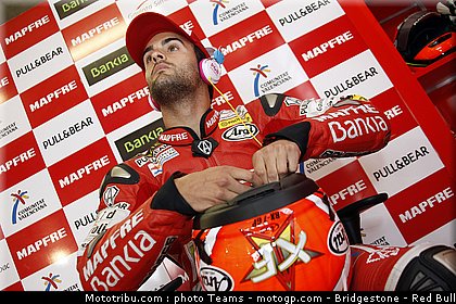 moto2_fores_02_pays_bas_assen_2011.jpg