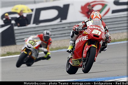 moto2_fores_09_pays_bas_assen_2011.jpg