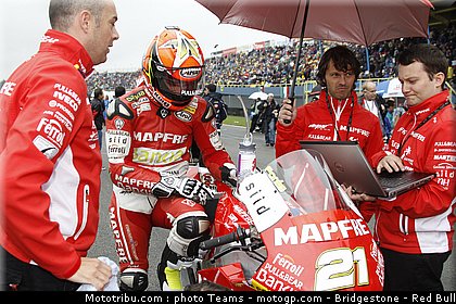 moto2_fores_10_pays_bas_assen_2011.jpg