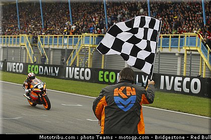 moto2_marquez_01_pays_bas_assen_2011.jpg