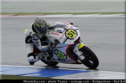 moto2_pirro_09_pays_bas_assen_2011.jpg