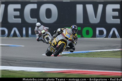 moto2_redding_10_pays_bas_assen_2011.jpg