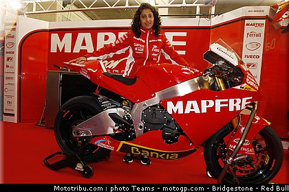 moto2_rosell_10_pays_bas_assen_2011.jpg