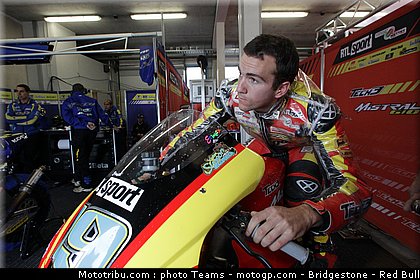 moto2_simeon_09_pays_bas_assen_2011.jpg