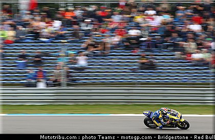 moto2_smith_09_pays_bas_assen_2011.jpg