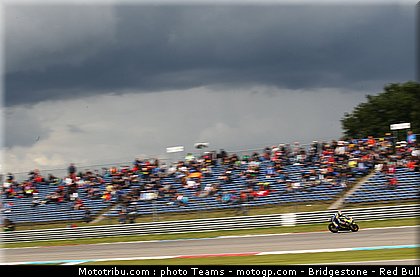 moto2_smith_10_pays_bas_assen_2011.jpg