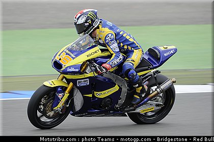 moto2_smith_21_pays_bas_assen_2011.jpg