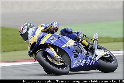 moto2_smith_22_pays_bas_assen_2011.jpg