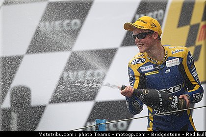 moto2_smith_26_pays_bas_assen_2011.jpg