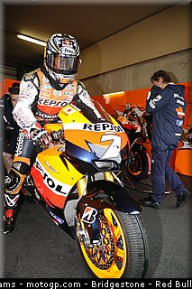 motogp_aoyama_09_pays_bas_assen_2011.jpg