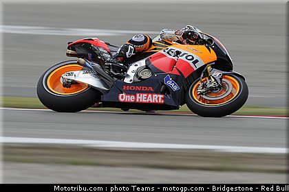 motogp_aoyama_17_pays_bas_assen_2011.jpg