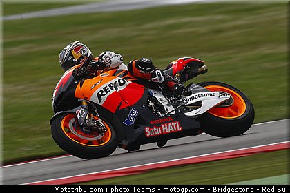 motogp_aoyama_19_pays_bas_assen_2011.jpg
