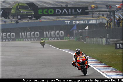 motogp_aoyama_21_pays_bas_assen_2011.jpg