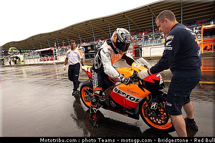 motogp_aoyama_29_pays_bas_assen_2011.jpg