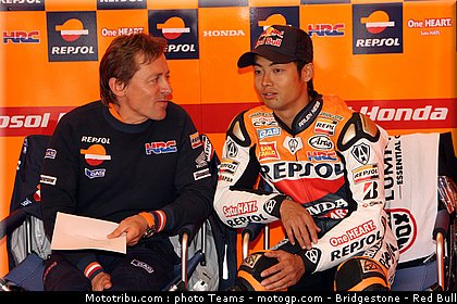 motogp_aoyama_34_pays_bas_assen_2011.jpg