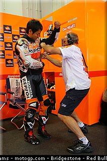 motogp_aoyama_47_pays_bas_assen_2011.jpg