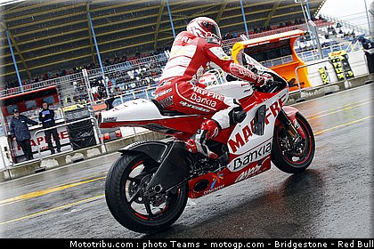 motogp_barbera_06_pays_bas_assen_2011.jpg