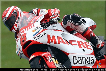 motogp_barbera_07_pays_bas_assen_2011.jpg