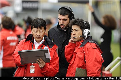 motogp_bridgestone_1_pays_bas_assen_2011.jpg