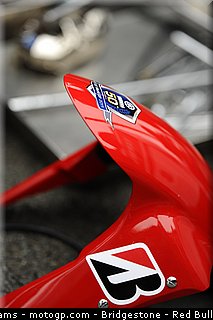 motogp_bridgestone_2_pays_bas_assen_2011.jpg