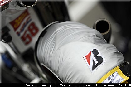 motogp_bridgestone_5_pays_bas_assen_2011.jpg