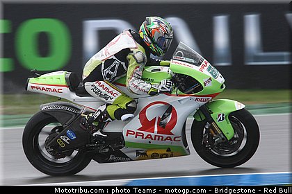 motogp_capirossi_05_pays_bas_assen_2011.jpg