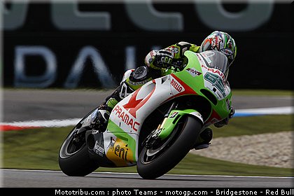 motogp_capirossi_12_pays_bas_assen_2011.jpg