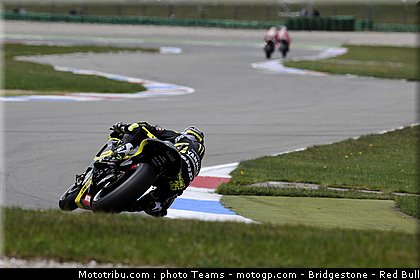 motogp_crutchlow_09_pays_bas_assen_2011.jpg