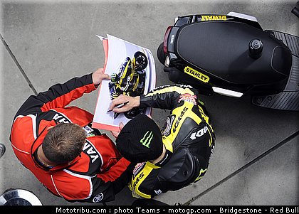 motogp_crutchlow_18_pays_bas_assen_2011.jpg