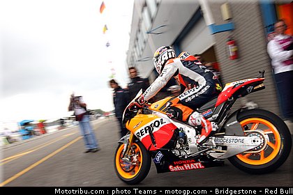 motogp_dovizioso_06_pays_bas_assen_2011.jpg
