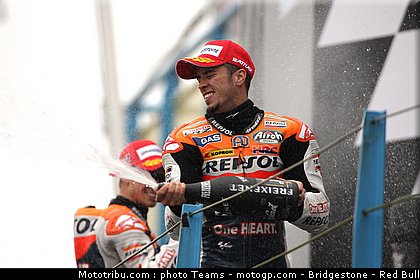 motogp_dovizioso_14_pays_bas_assen_2011.jpg
