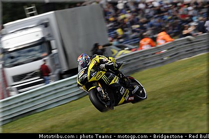 motogp_edwards_08_pays_bas_assen_2011.jpg