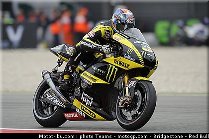 motogp_edwards_16_pays_bas_assen_2011.jpg
