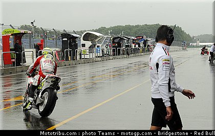 motogp_elias_06_pays_bas_assen_2011.jpg